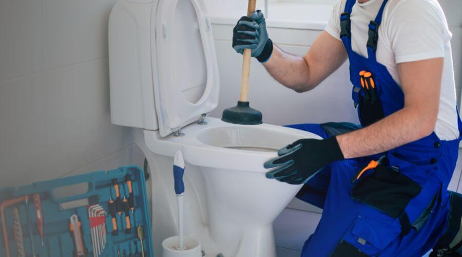Expert burst pipe repair services in East Lansing, MI